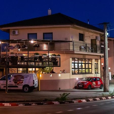 Penzion Toscana Nitra Ngoại thất bức ảnh