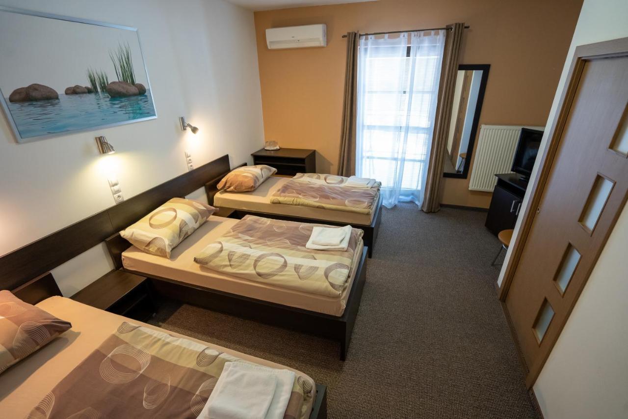 Penzion Toscana Nitra Ngoại thất bức ảnh