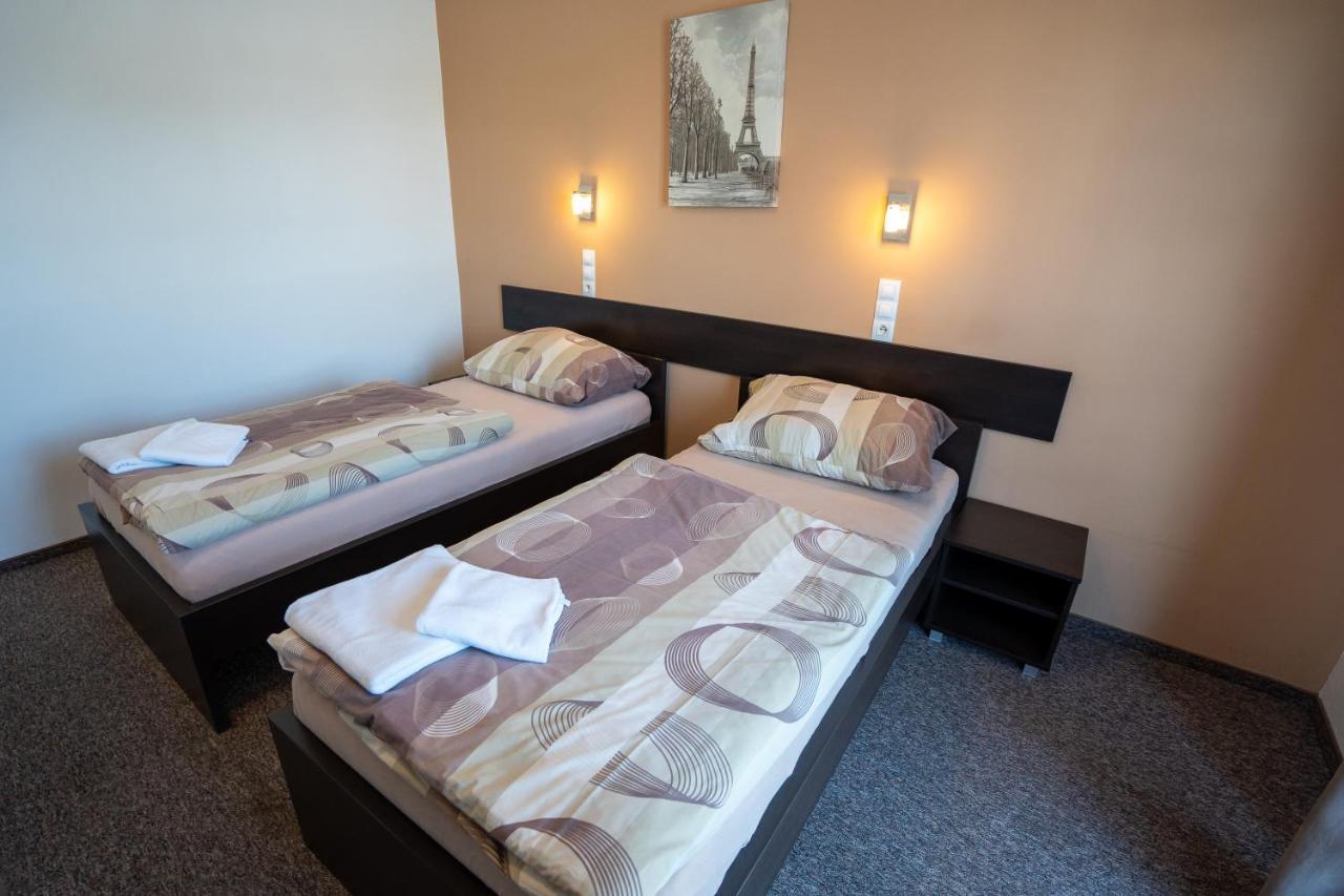 Penzion Toscana Nitra Ngoại thất bức ảnh