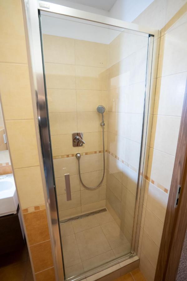 Penzion Toscana Nitra Ngoại thất bức ảnh