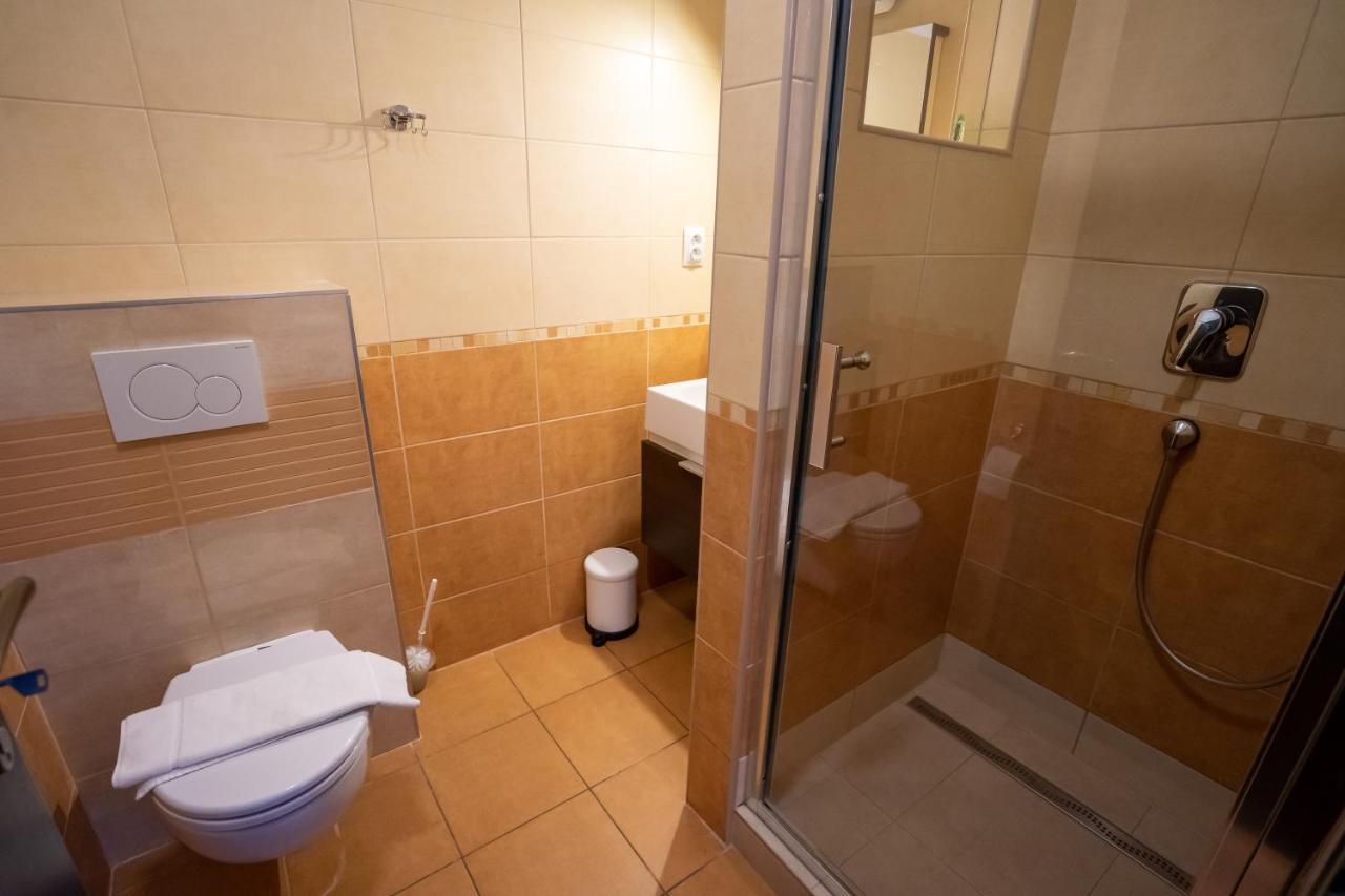 Penzion Toscana Nitra Ngoại thất bức ảnh