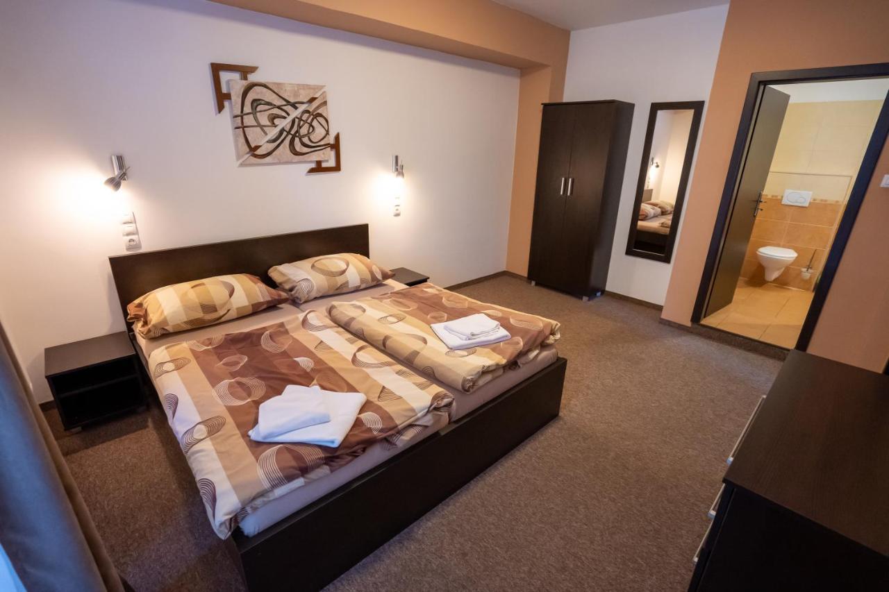 Penzion Toscana Nitra Ngoại thất bức ảnh